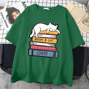 Beyaz Kedi Uyku Bir Yığın Kitap T Shirt Erkek Vintage Sokak T-Shirt Açık O-Boyun Tee Gömlek Kawaii Moda Giyim