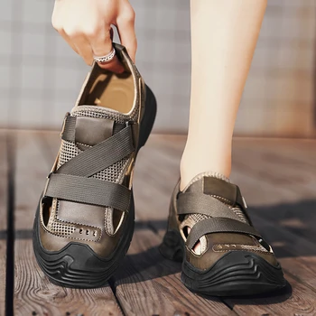 Erkekler Moda Sandalet Adam 2023 Yaz Yeni Açık rahat ayakkabılar Dağ Yürüyüş Sandalet Rahat Kaymaz Terlik plaj sandaletleri