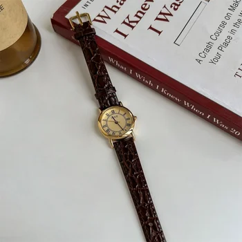 Kadın quartz saat Lüks Romen Rakamları Dial Saat Vintage Deri Altın Siyah Orologio Reloj Bayanlar Kadın Moda Kol Saati