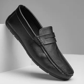 Loafer ayakkabılar Erkekler 2023 Moda Yaz Ayakkabı Yeni Rahat erkek Flats Deri Kaplı Klasik Orijinal Tarzı Erkekler rahat ayakkabılar