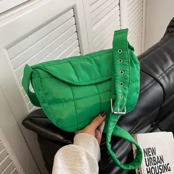 Moda düz renk hafif Tote çanta koltukaltı çanta omuz çantaları kapitone çanta