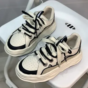 Niş Tasarım Duygusu Spor beyaz ayakkabı Kadın Sokak Çekim Baba Kalın tabanlı moda ayakkabılar 2021 Yeni Çözme Ayakkabı Sneakers