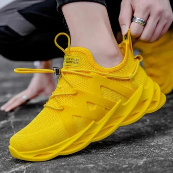 Yaz Erkekler Sarı Turuncu Sneakers 2023 bağcıklı ayakkabı Rahat Nefes Beyaz Erkek Tasarımcı Spor Açık Eğitmenler koşu ayakkabıları